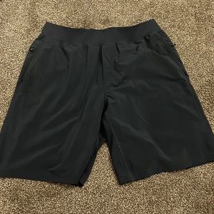 FABLETICS lined men shorts